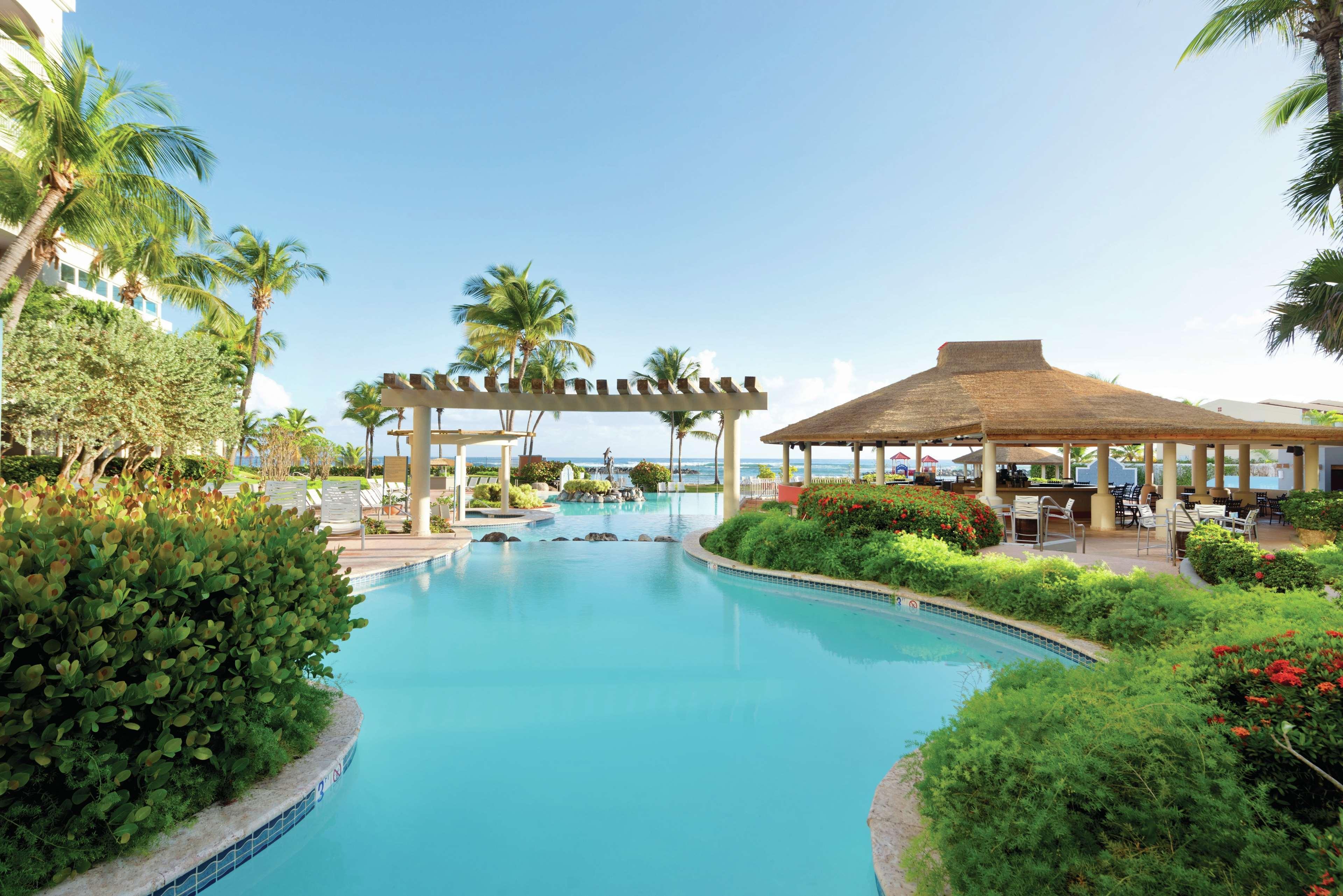 Embassy Suites By Hilton Dorado Del Mar Beach Resort Exteriér fotografie