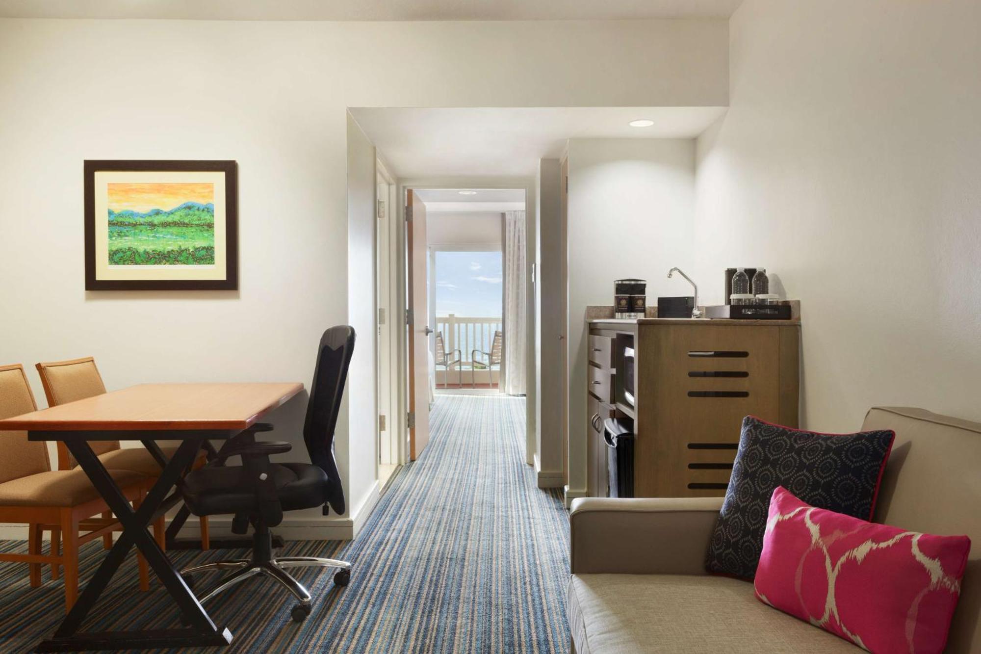 Embassy Suites By Hilton Dorado Del Mar Beach Resort Exteriér fotografie